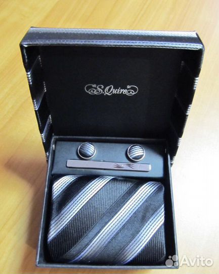 Мужеской набор галстук и зажим запанки
