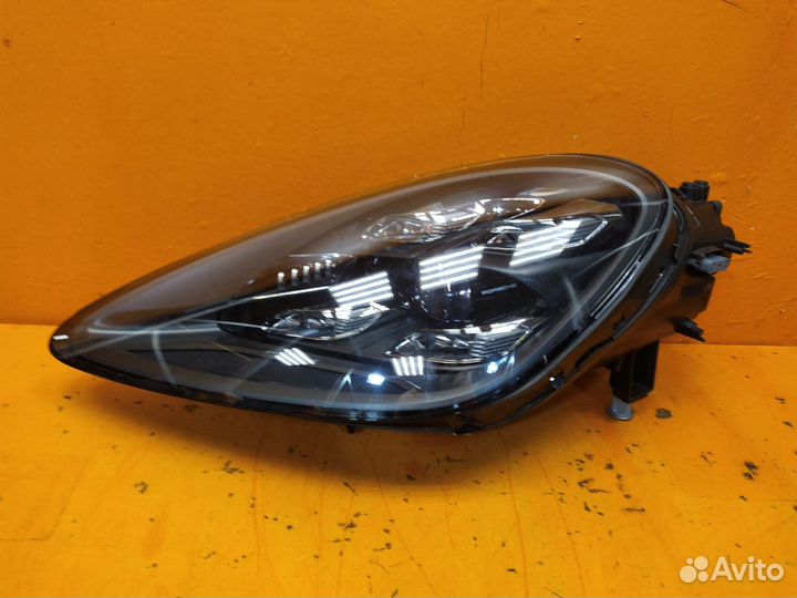 Фара левая Porsche Cayenne 3 PO536 2017-Нв