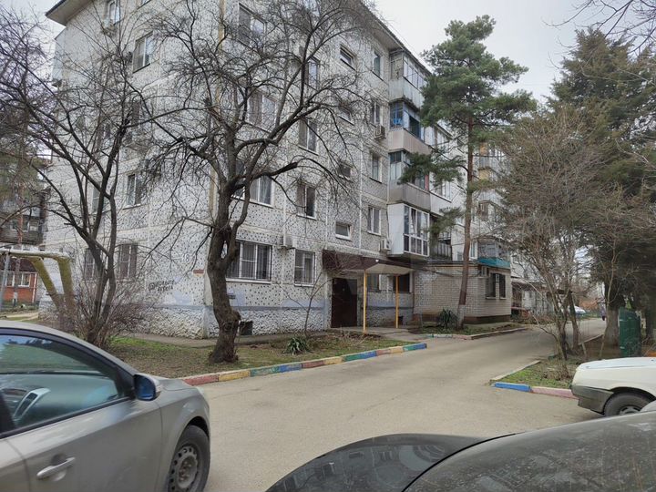 3-к. квартира, 60,7 м², 2/5 эт.