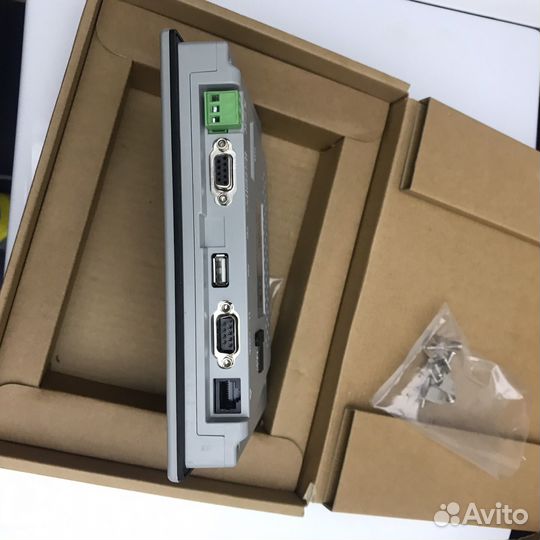 Weintek MT8070iE- панель оператора