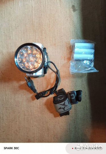 Налобный фонарь