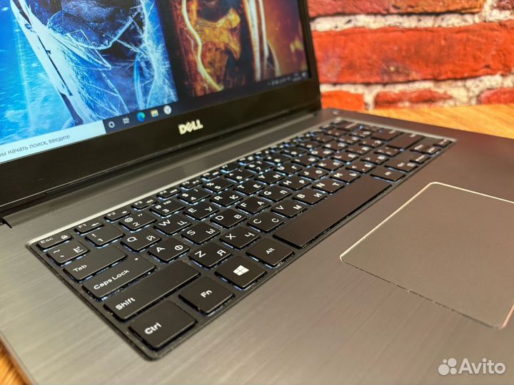 Игровой ультрабук Dell Vostro 14 i3-6100U/GT 930M