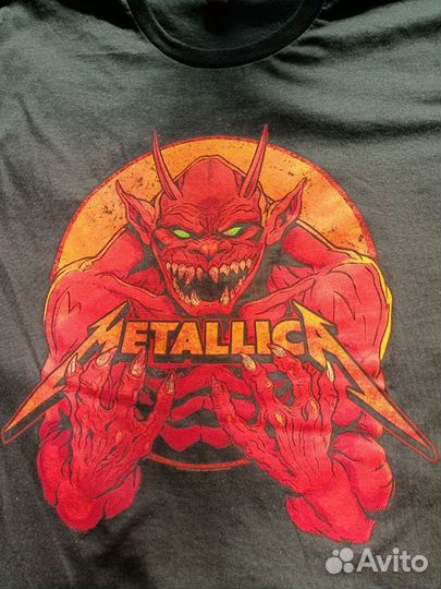 Мерч из тура M72 и Pop-Up Store Metallica