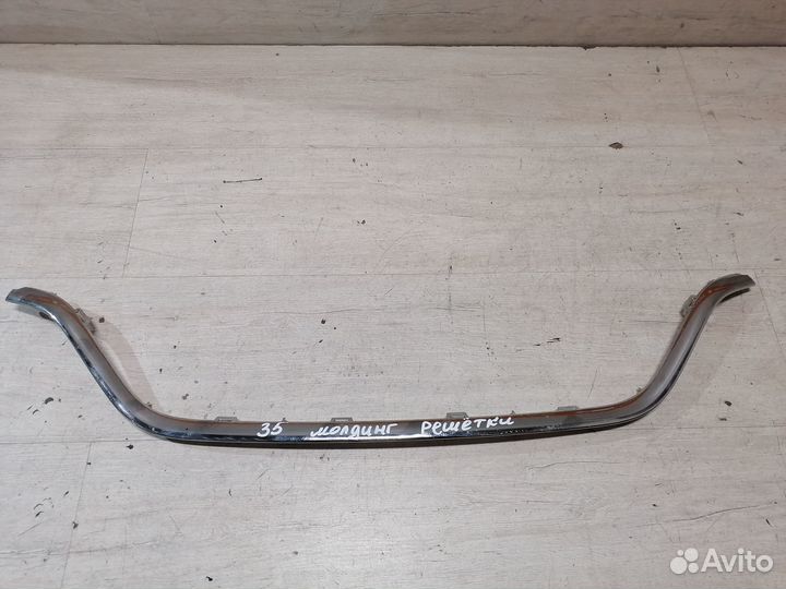 Молдинг решетки радиатора рест Renault Logan 2