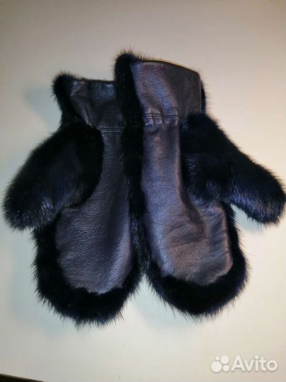 Варежки из меха темно-синей норки с кожей