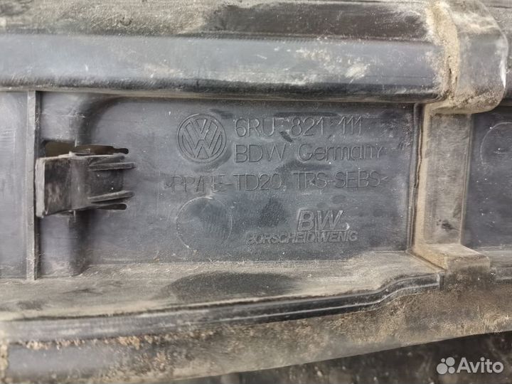 Уплотнитель пыльник крыла Volkswagen Polo 5 1.6