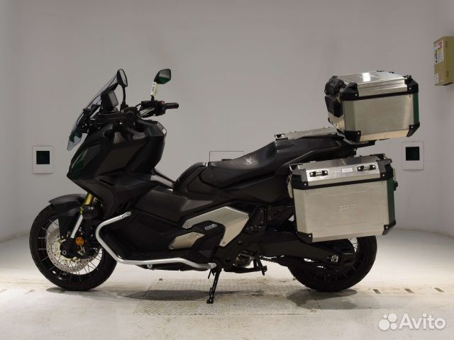 Honda X-ADV 750 2023 1978км из Японии