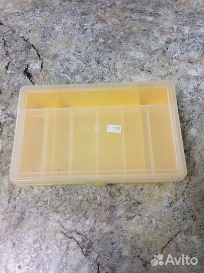 Коробка рыболовная