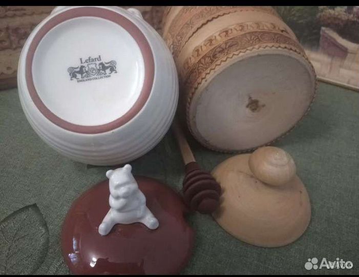 Для меда: горшок керамика и бочонок деревянный