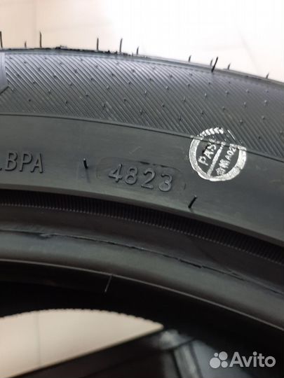 Arivo Ultra ARZ4 265/45 R21 108