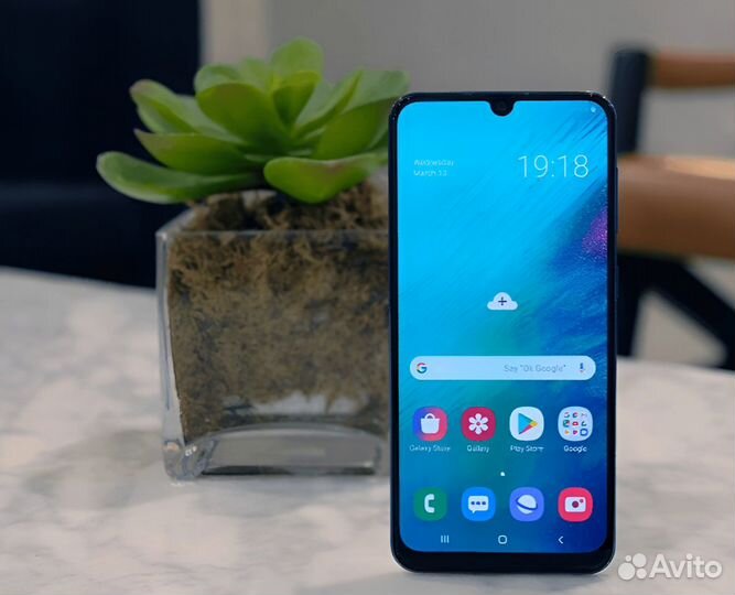 Samsung Galaxy A50, 4/64 ГБ