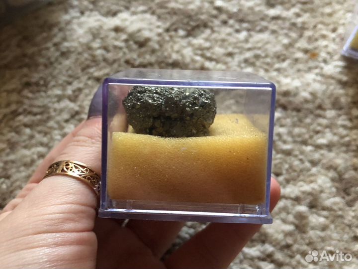 Камни и минералы