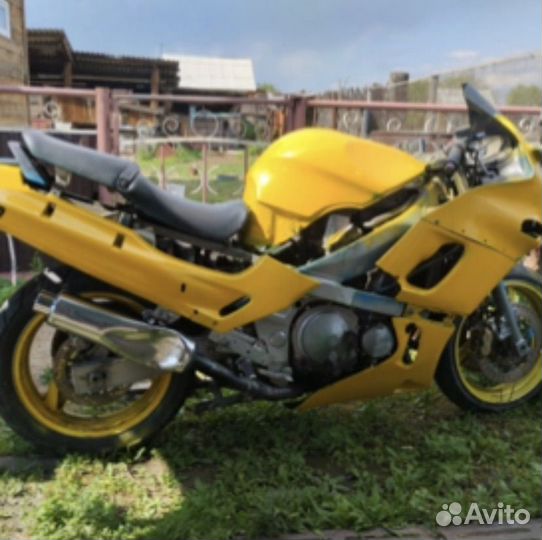 Kawasaki ZZR 400 2