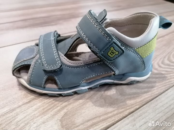 Продам сандали