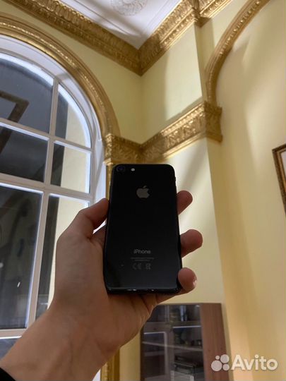 iPhone 8, 64 ГБ
