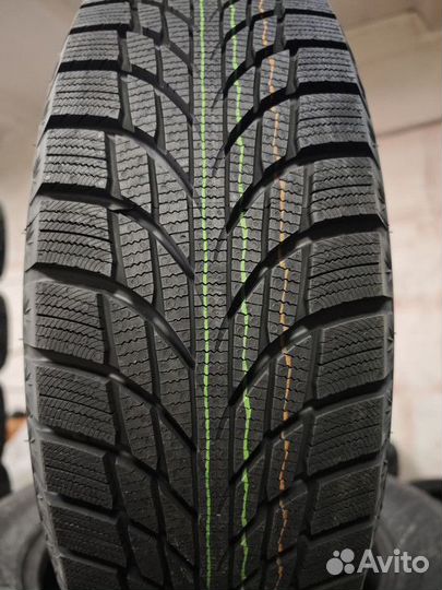 Kumho WinterCraft Ice Wi51 215/50 R17 95T