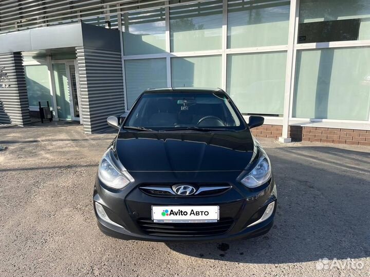 Hyundai Solaris 1.6 AT, 2013, 194 854 км