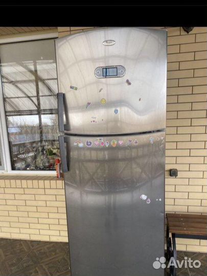 Холодильник whirlpool