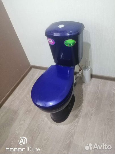 Комплект. Унитаз + раковина бу