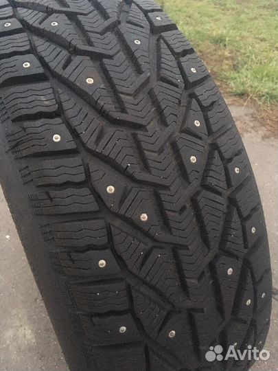 Tigar SUV Ice 215/60 R17