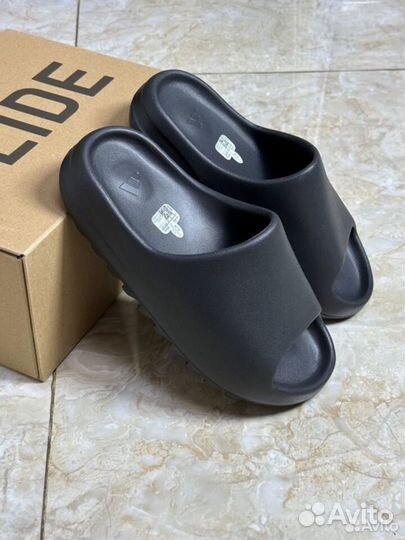 Тапочки Adidas Yeezy Slide (36-45)