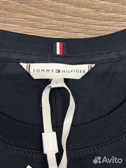 Tommy hilfiger футболка женская