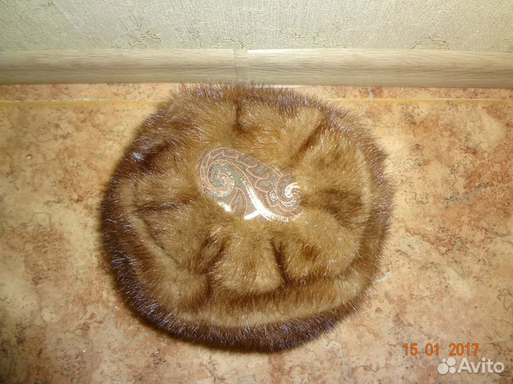 Продам норковую шапку (новую)