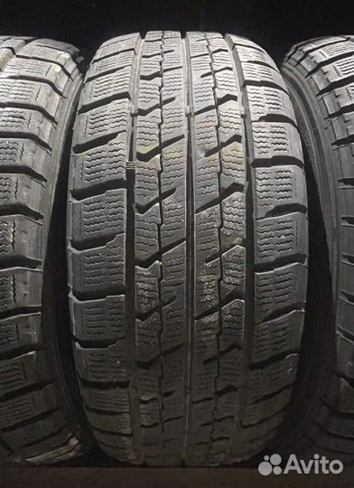 Goodyear Ice Navi Zea II 205/65 R16 92N