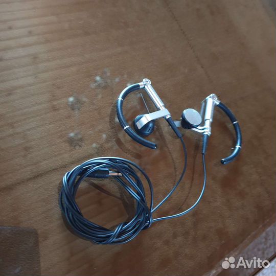 Наушники Bang&Olufsen