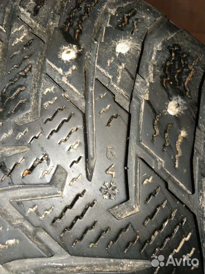 Nokian Tyres Hakkapeliitta 8 235/65 R17