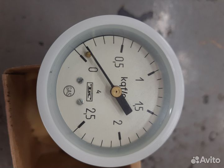 Манометр для шин