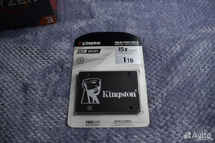 SSD диск 1 TB KC 600 Kingston 2,5