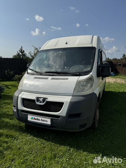 Peugeot Boxer цельнометаллический, 2010