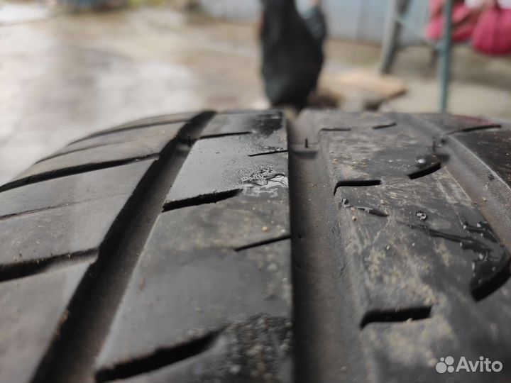 Nexen N Fera RU1 235/45 R18