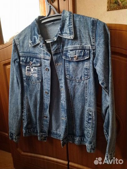 Джинсовая куртка