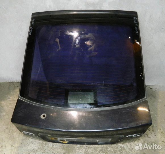 Стекло крышки багажника Opel Vectra B