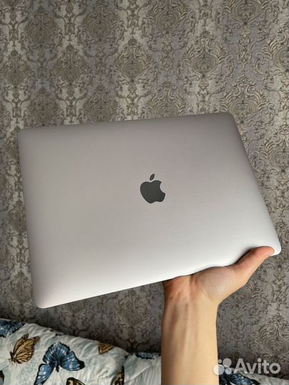 Macbook pro 13 m1 256gb