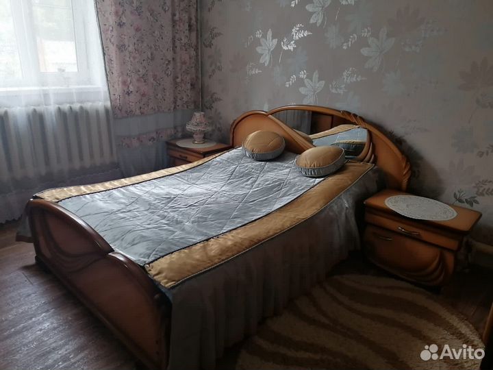 Спальный гарнитур бу