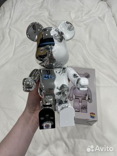 Медведь bearbrick 2G робот