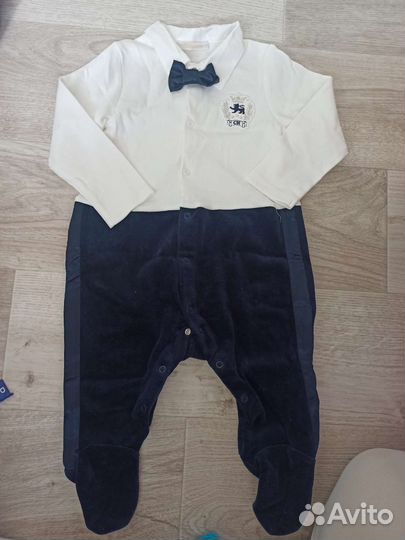 Праздничный боди на мальчика 6-9 мес (новый)