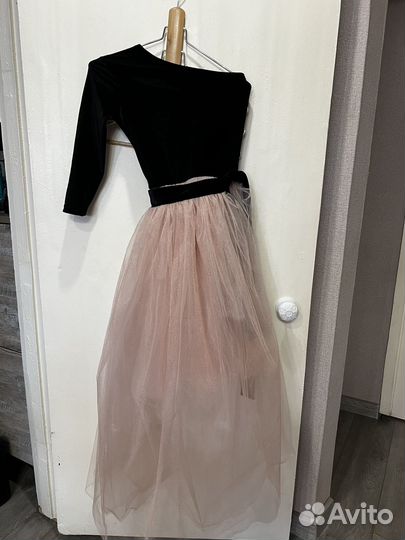 Нарядное платье