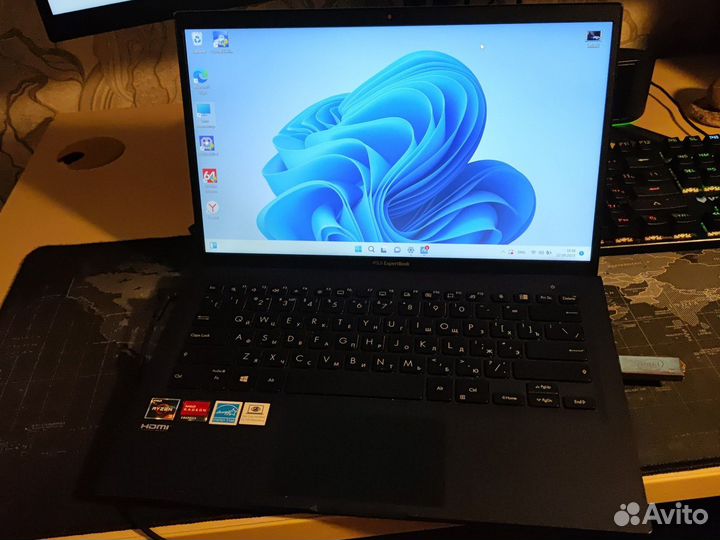 Asus ExpertBook\ AMD Ryzen 3 3250U\бизнес
