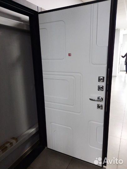 Двери входные, со склада