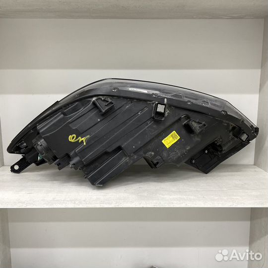 Фара передняя правая Hyundai Tucson 3