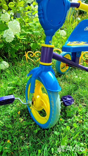 Велосипед трёхколёсный