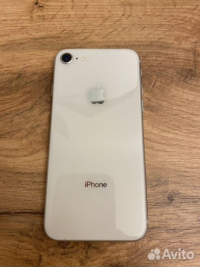 iPhone 8, 64 ГБ