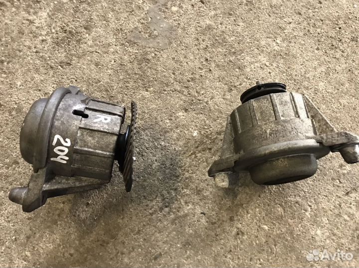 Мерседес w204 w212 подушка двигателя