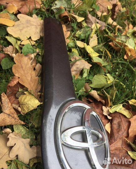 Накладка багажника Toyota Camry