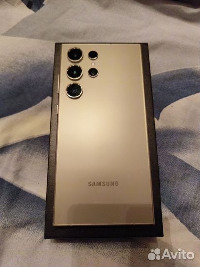 Samsung Galaxy S24 Ultra, 12/256 ГБ