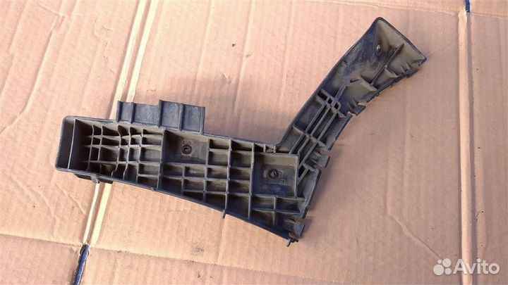 Крепление бампера зад левое suzuki SX4 YA11S